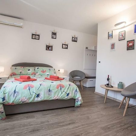 Caprice Studio Apartment Poreč Eksteriør bilde